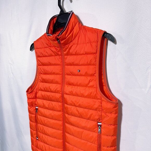 Tommy Hilfiger Men’s Small Lightweight Thermal Insulation Packable Puffer Vest - Picture 2 of 12